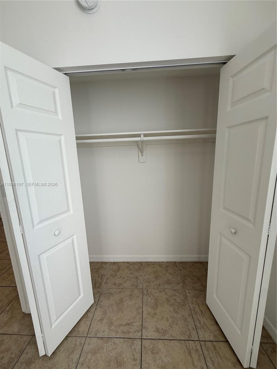 VEDADO CONDO · #707 in Miami - Photo 13
