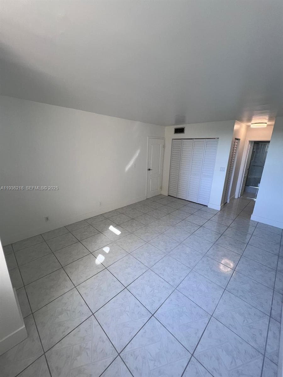 BAYSWATER COURT CONDO · #4B in North Miami Beach - Photo 13