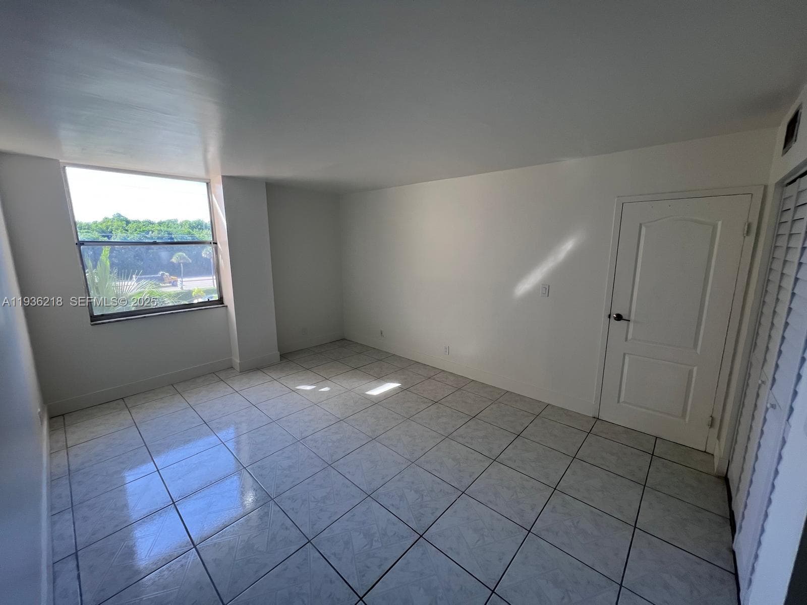 BAYSWATER COURT CONDO · #4B in North Miami Beach - Photo 12