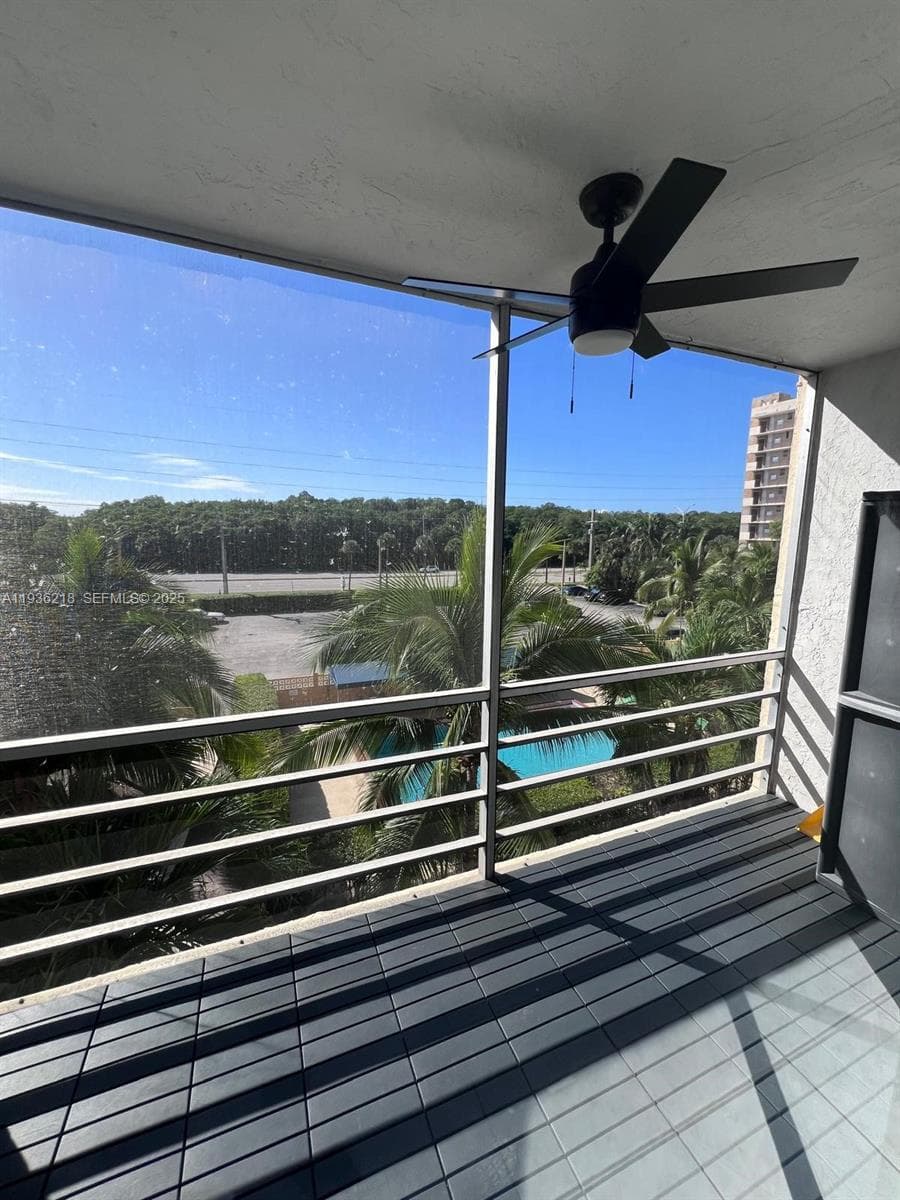 BAYSWATER COURT CONDO · #4B in North Miami Beach - Photo 28