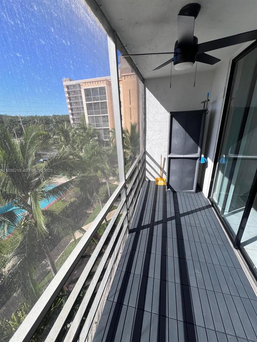 BAYSWATER COURT CONDO · #4B in North Miami Beach - Photo 4