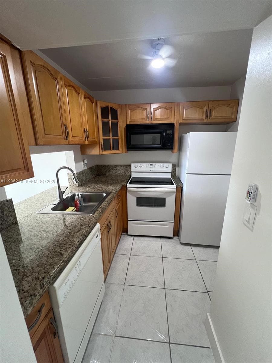 BAYSWATER COURT CONDO · #4B in North Miami Beach - Photo 25