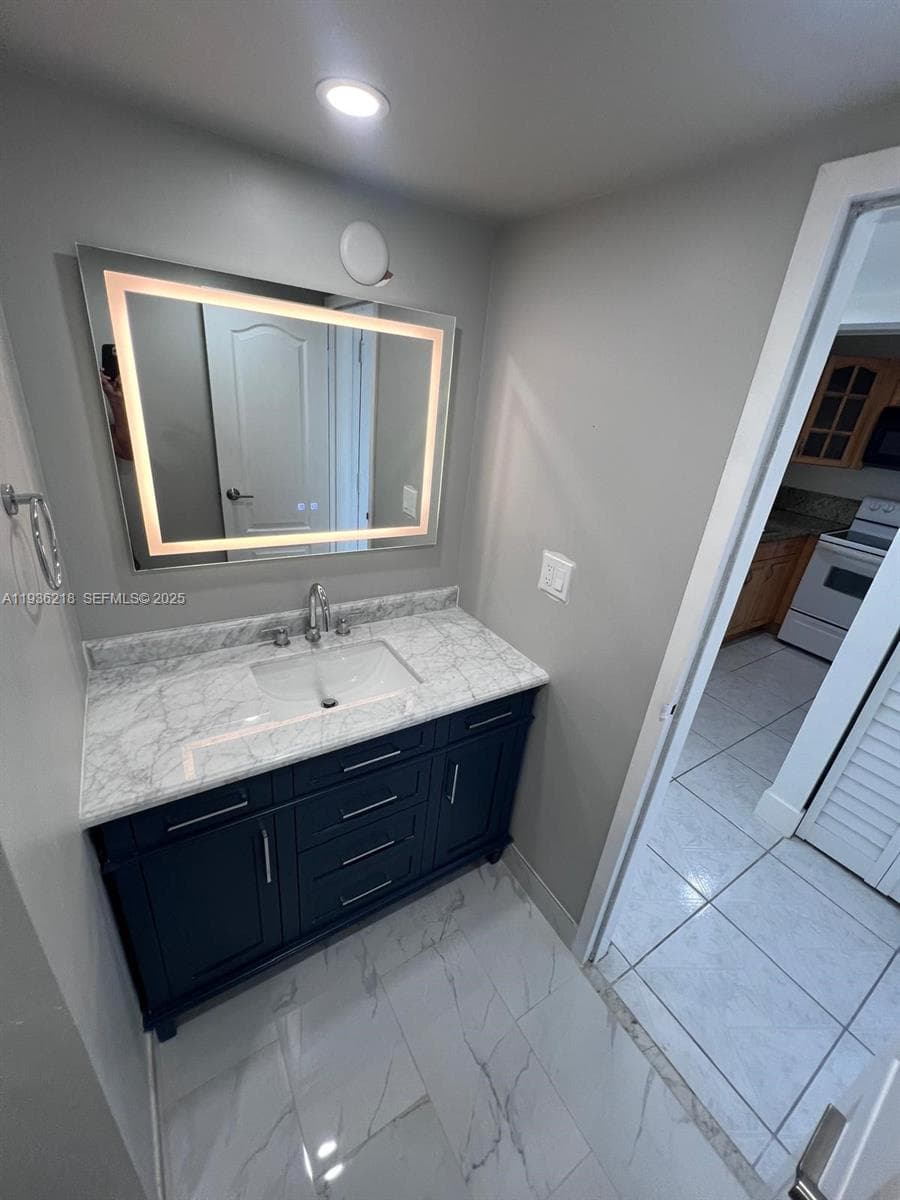 BAYSWATER COURT CONDO · #4B in North Miami Beach - Photo 21