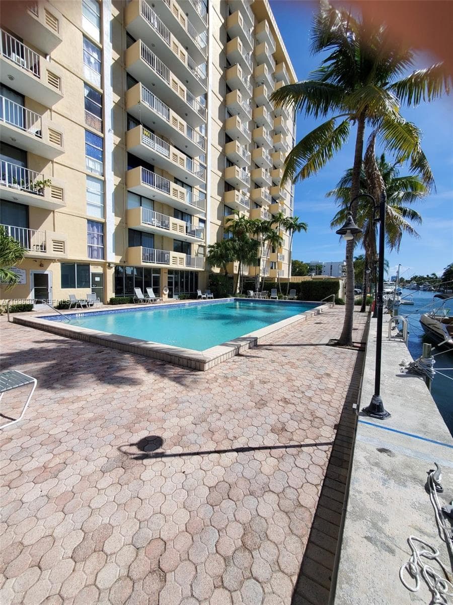 VECINO DEL MAR · #1110 in North Miami - Photo 38
