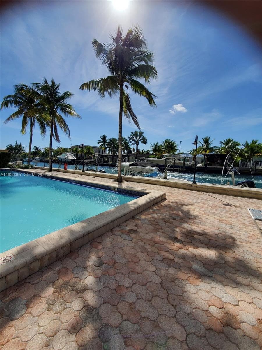 VECINO DEL MAR · #1110 in North Miami - Photo 37