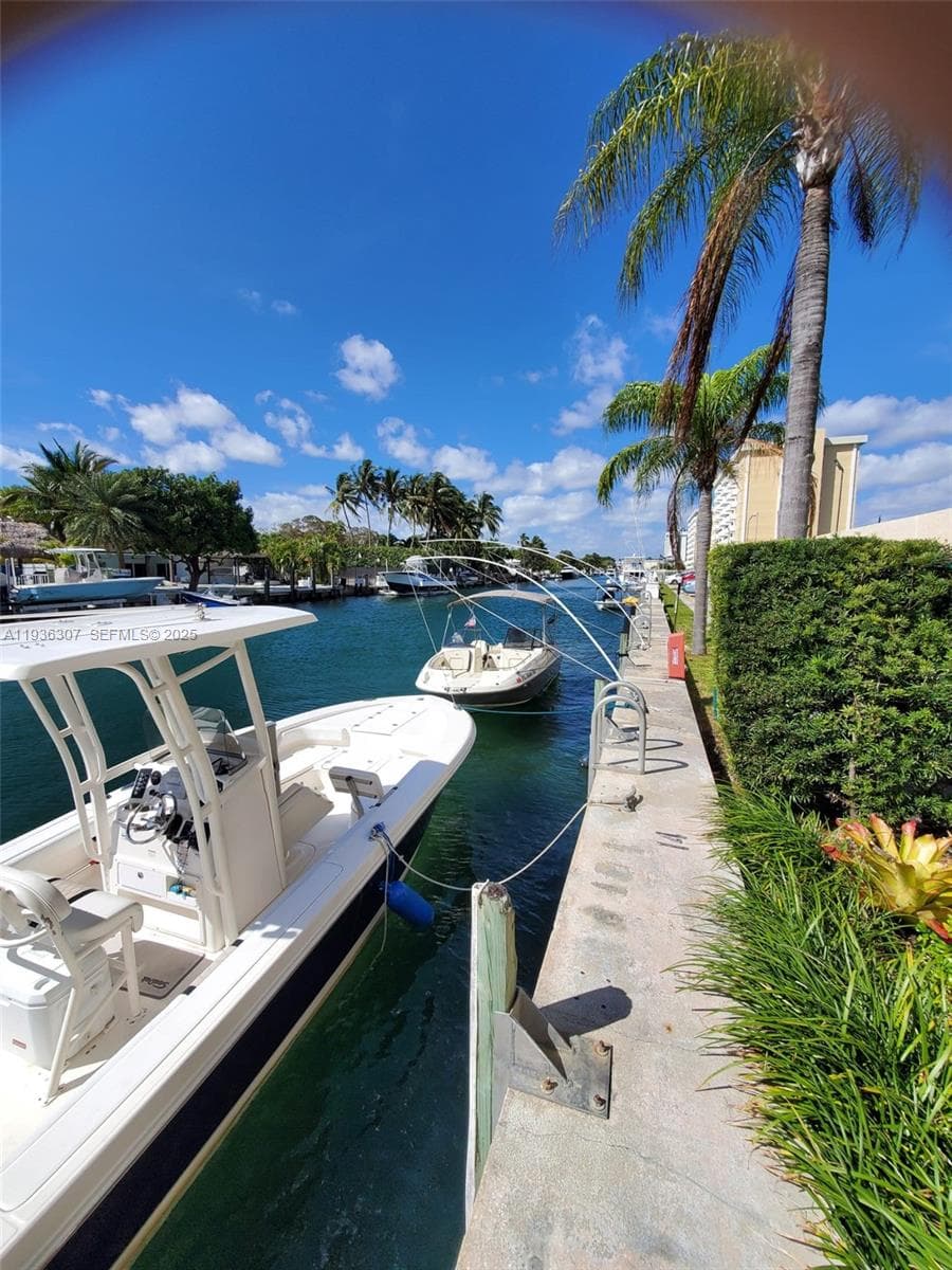 VECINO DEL MAR · #1110 in North Miami - Photo 40
