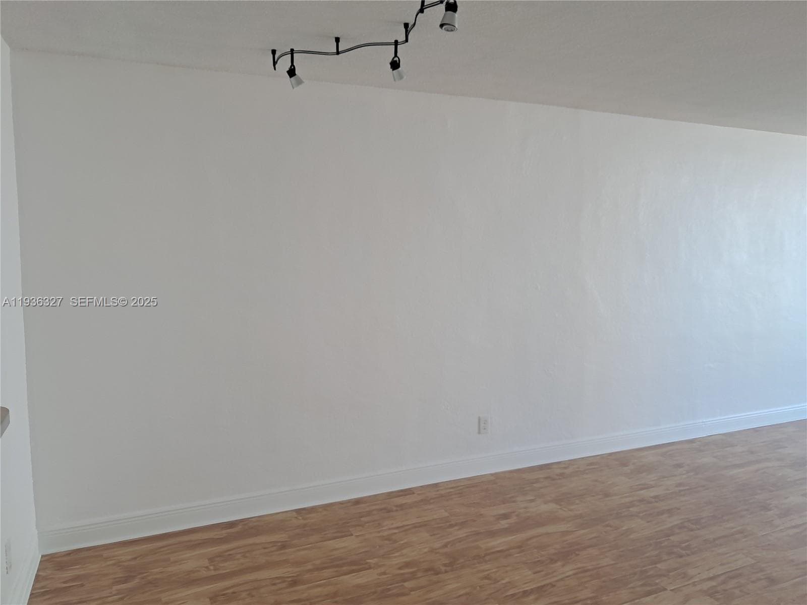 OCEANVIEW BUILDING B COND · #806 in Sunny Isles Beach - Photo 9
