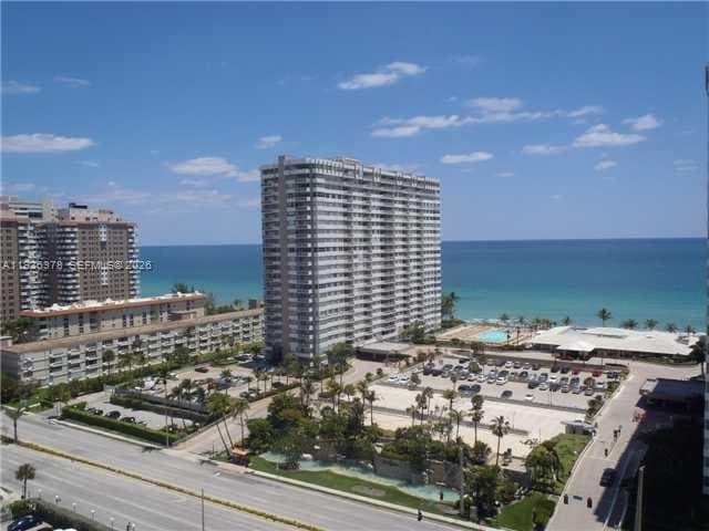 HEMISPHERES CONDO · #15H in Hallandale Beach - Photo 1