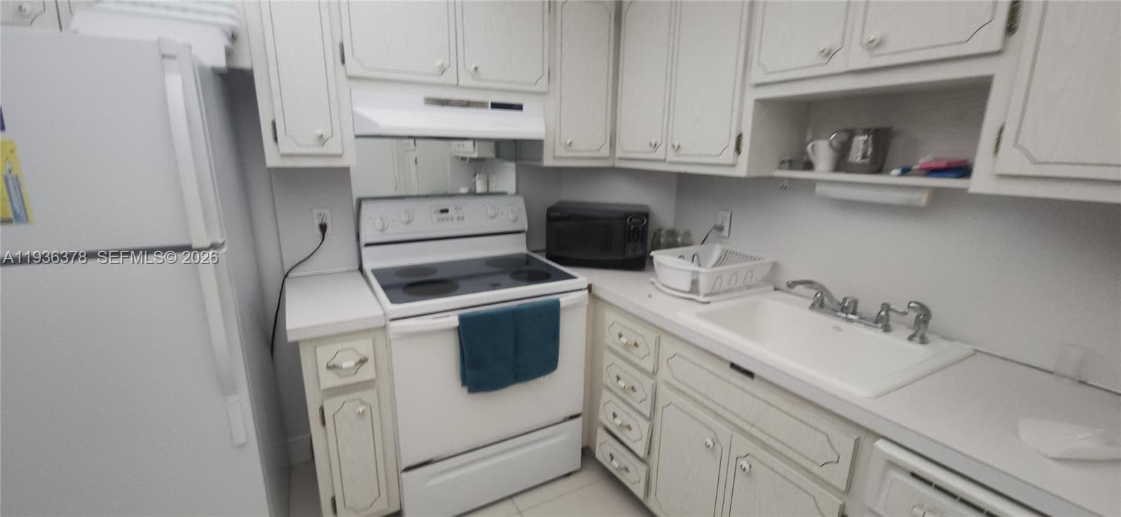 HEMISPHERES CONDO · #15H in Hallandale Beach - Photo 11
