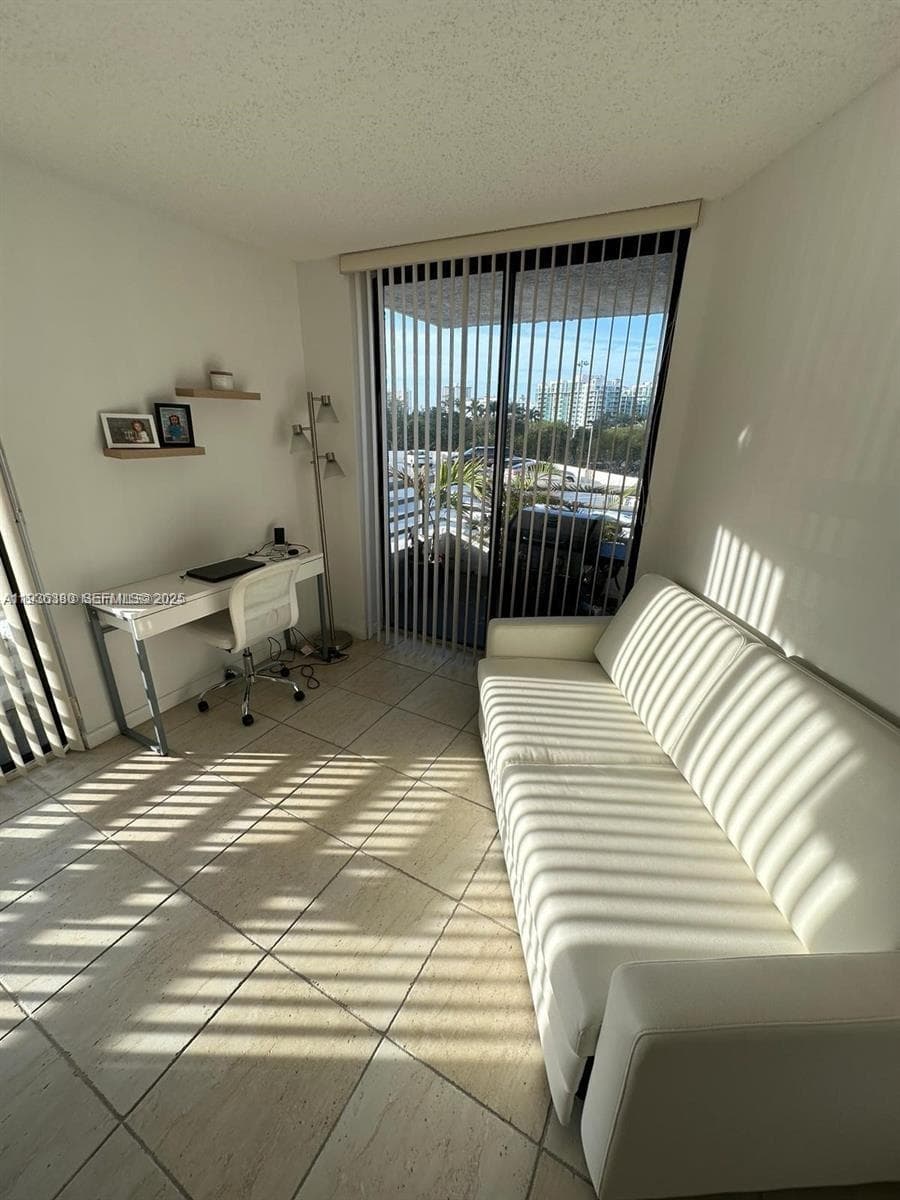 PARC CENTRAL AVENTURA SOU · #518 in Aventura - Photo 14