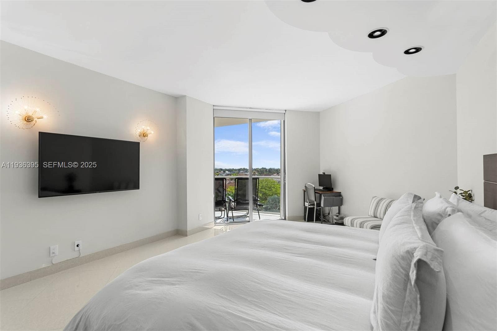 MARINA TOWER CONDO · #5F in Aventura - Photo 16