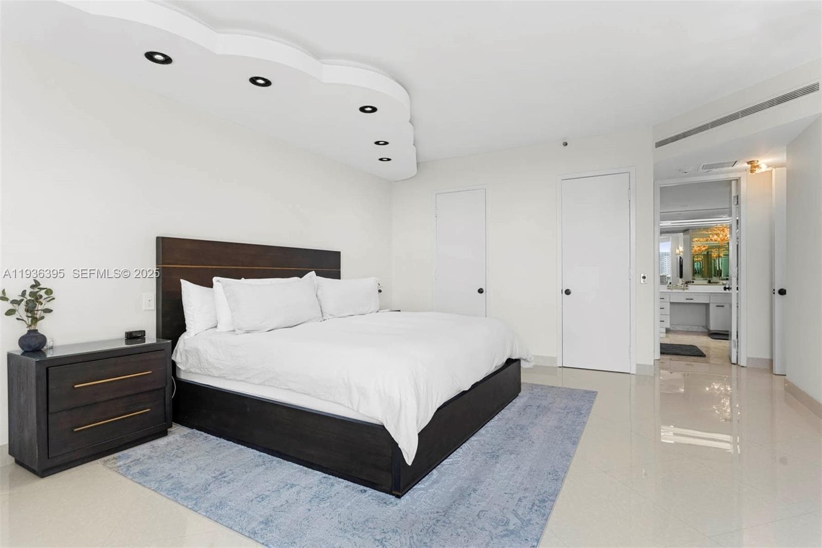 MARINA TOWER CONDO · #5F in Aventura - Photo 15