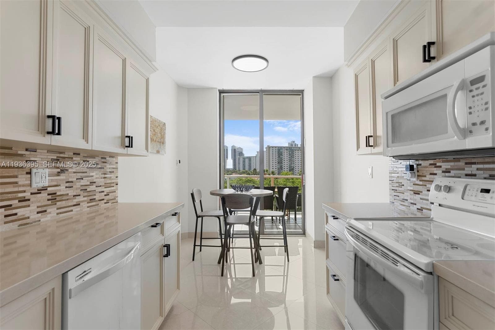 MARINA TOWER CONDO · #5F in Aventura - Photo 11