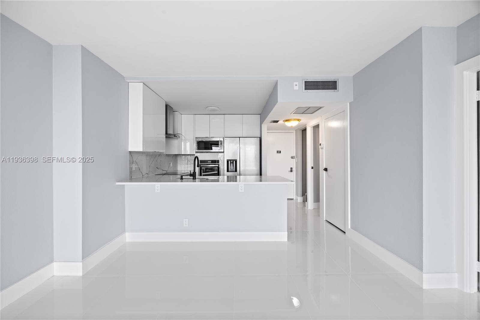 Coronado Condo · #1905 in Aventura - Photo 6
