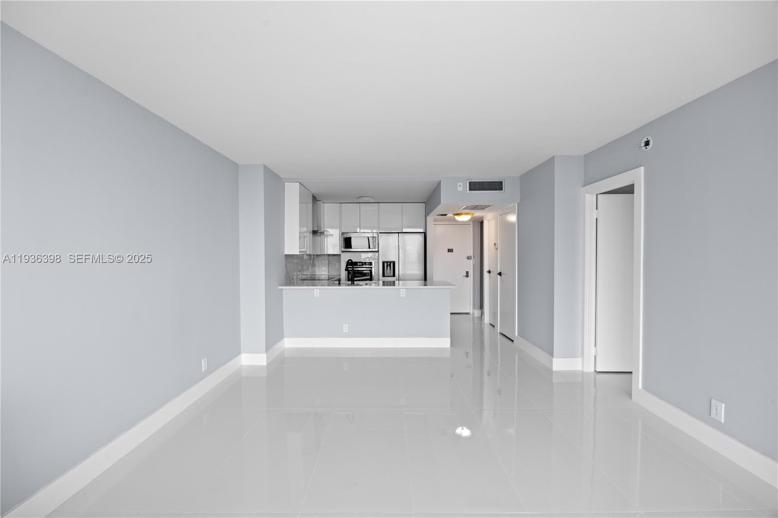 Coronado Condo · #1905 in Aventura - Photo 7