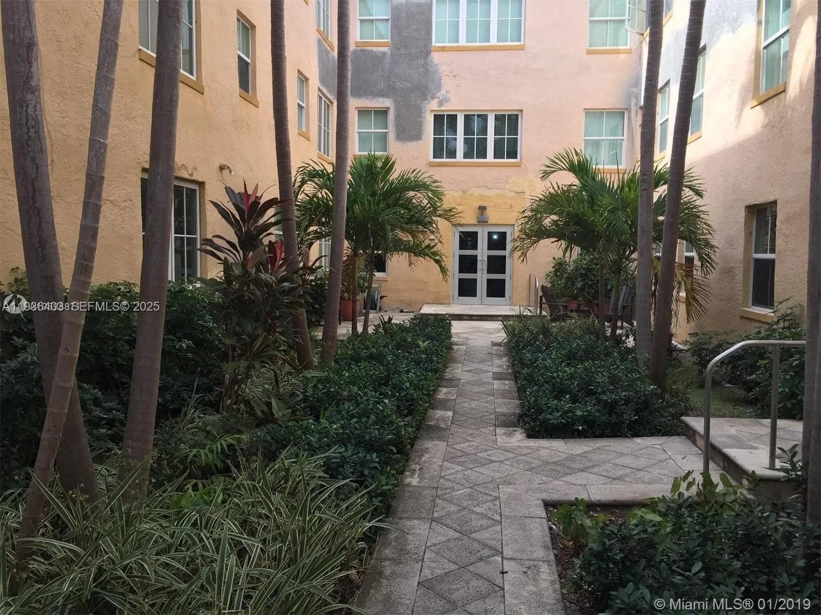 THE HABANA CONDO · #202 in Miami Beach - Photo 8