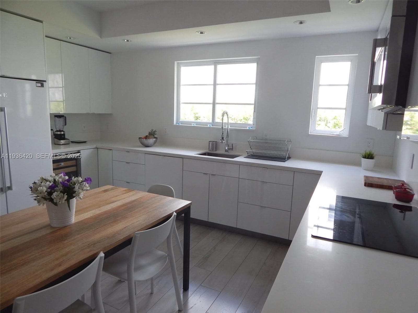 SOUTH BEACH RESIDENCES CO · #102 in Miami Beach - Photo 6