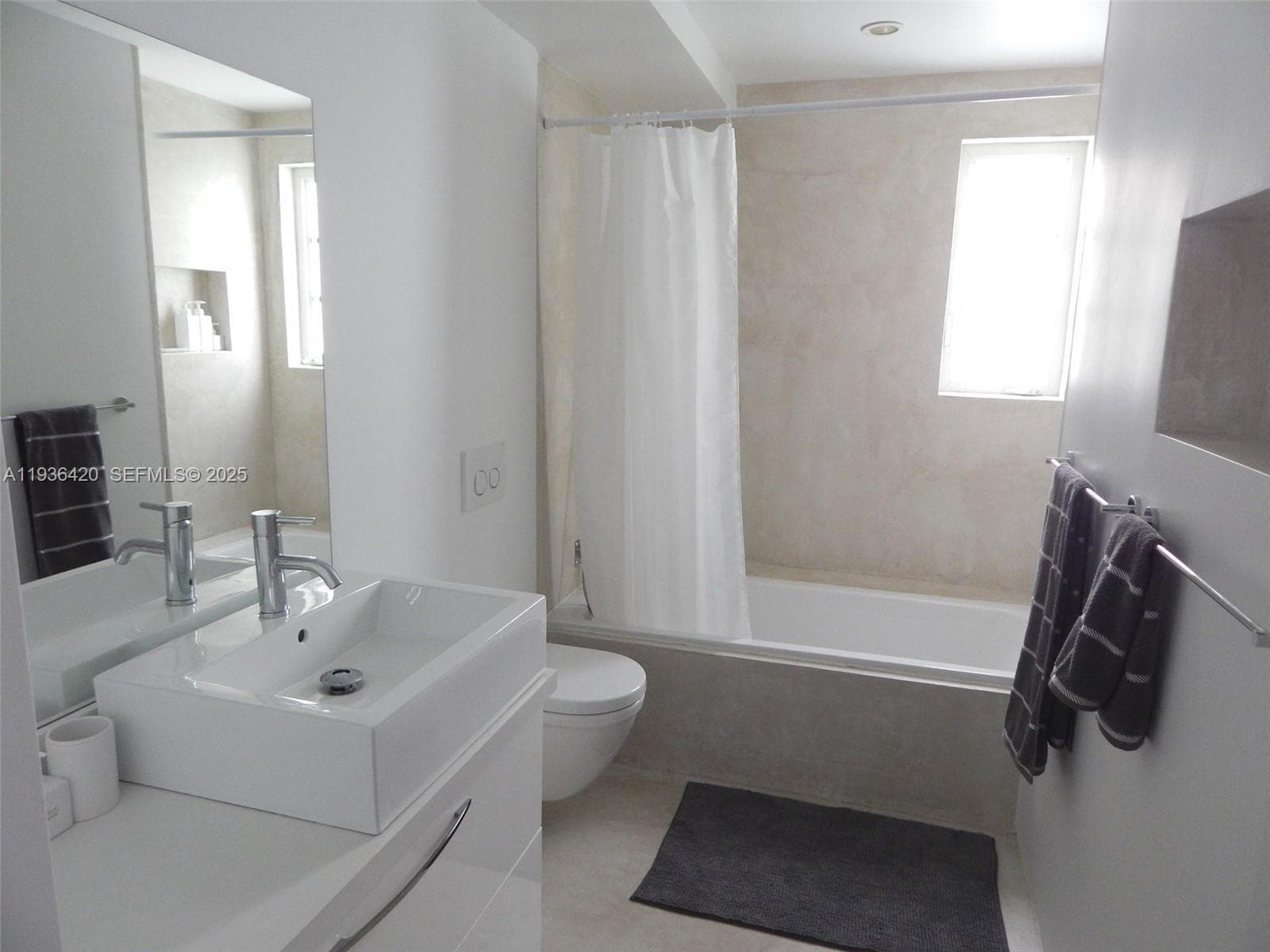 SOUTH BEACH RESIDENCES CO · #102 in Miami Beach - Photo 17