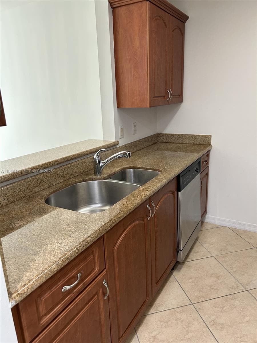 KEYSTONE VILLAS CONDO · #508 in Miami - Photo 20
