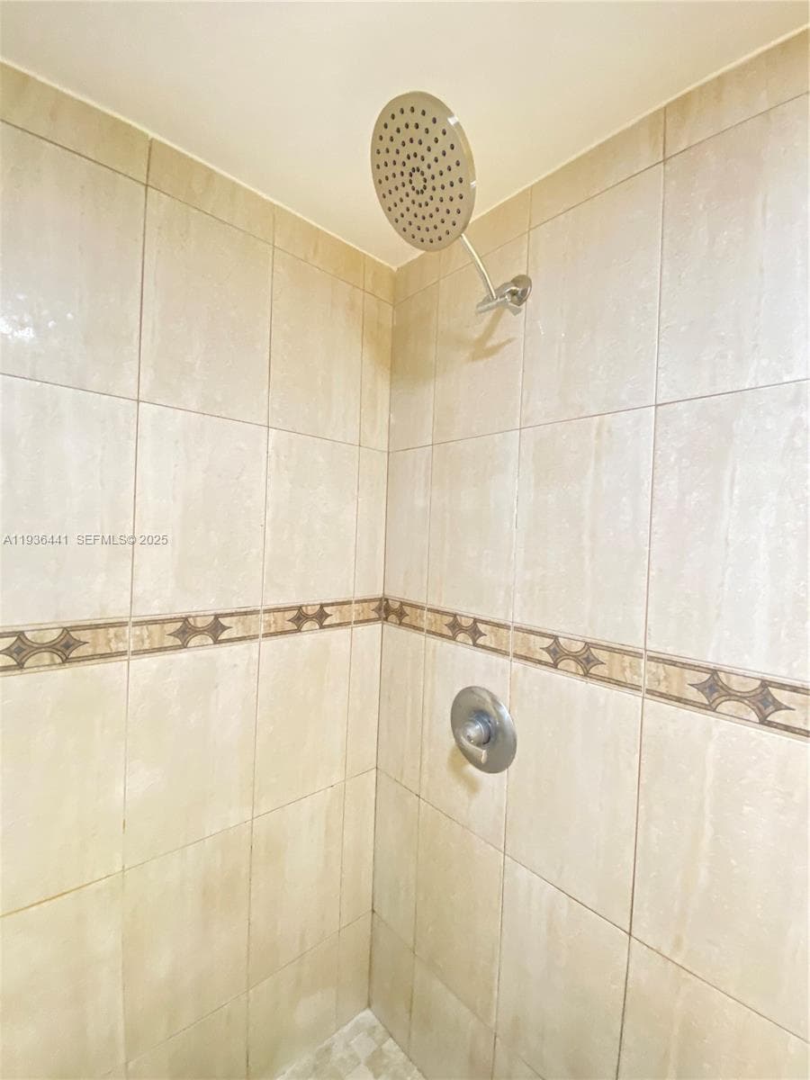 FLORENCE CONDO · #208 in North Miami Beach - Photo 26
