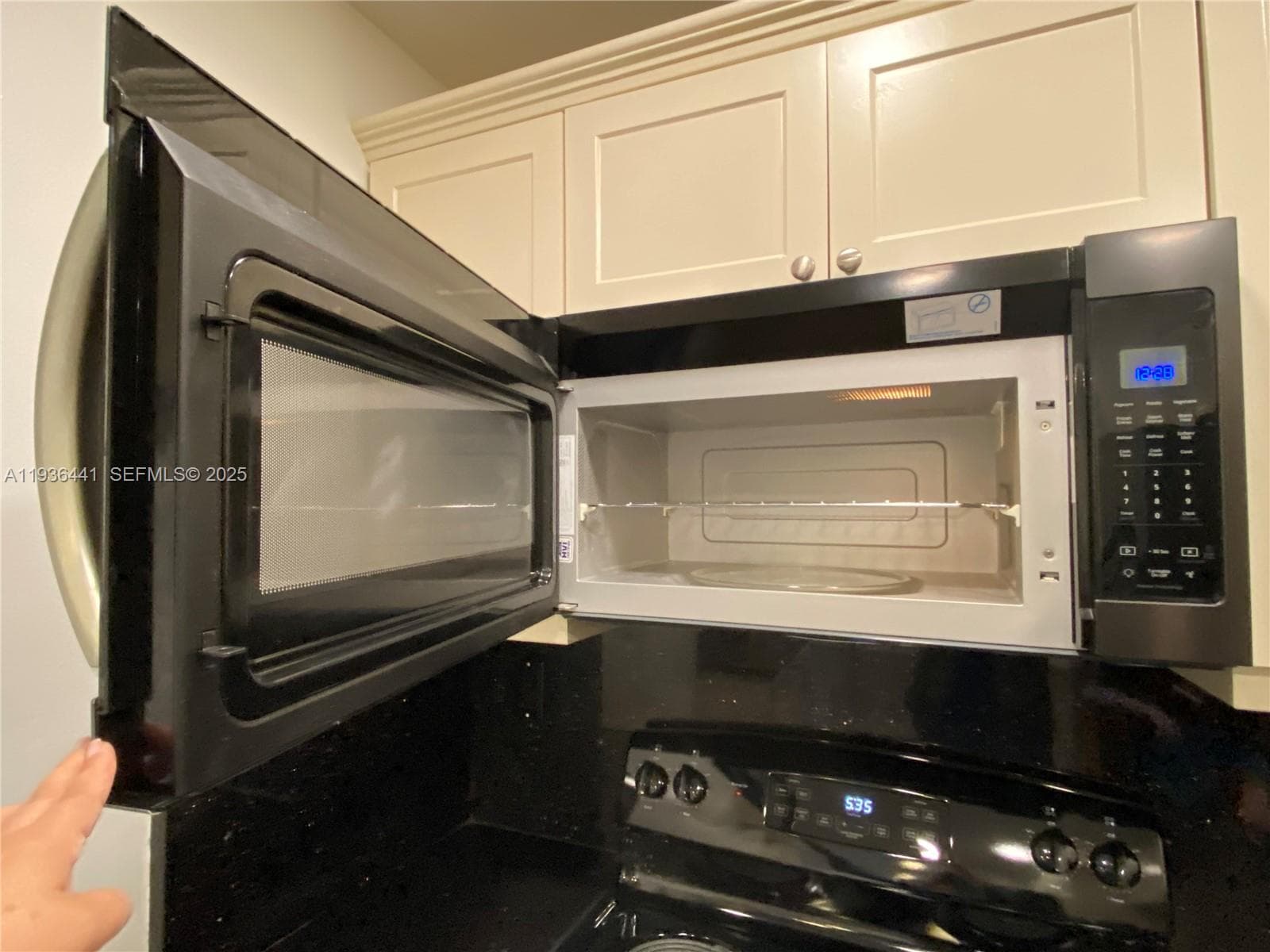 FLORENCE CONDO · #208 in North Miami Beach - Photo 32