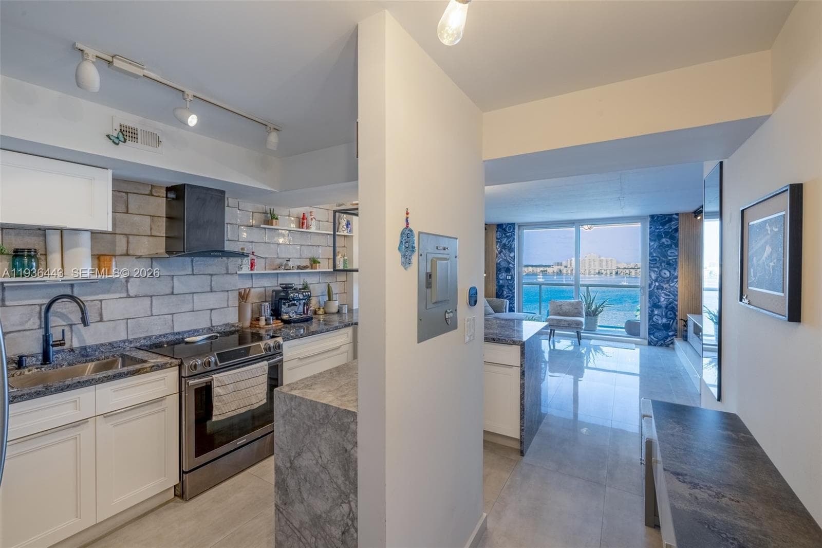 STRATFORD HOUSE CONDO · #1207 in North Miami Beach - Photo 18