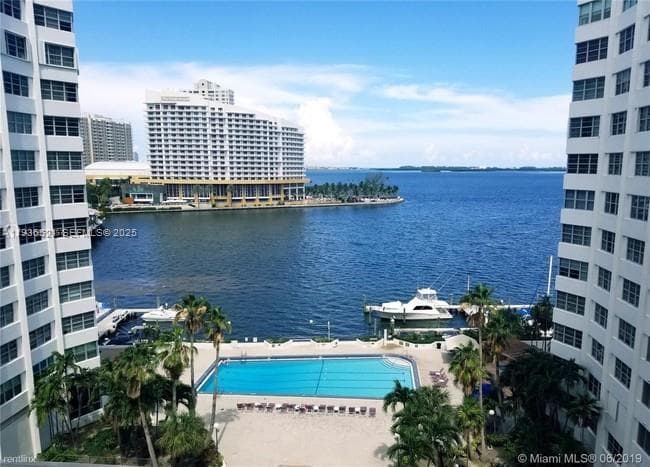 THE FOUR AMBASSADORS COND · #761 in Miami - Photo 24