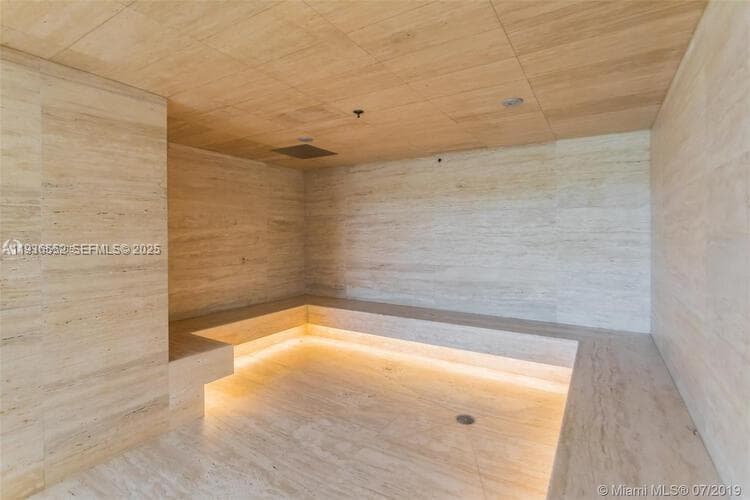 Marina Palms North · #1105 in North Miami Beach - Photo 46