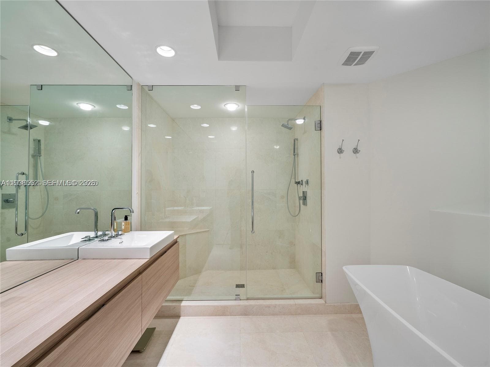 Marina Palms North · #1105 in North Miami Beach - Photo 15
