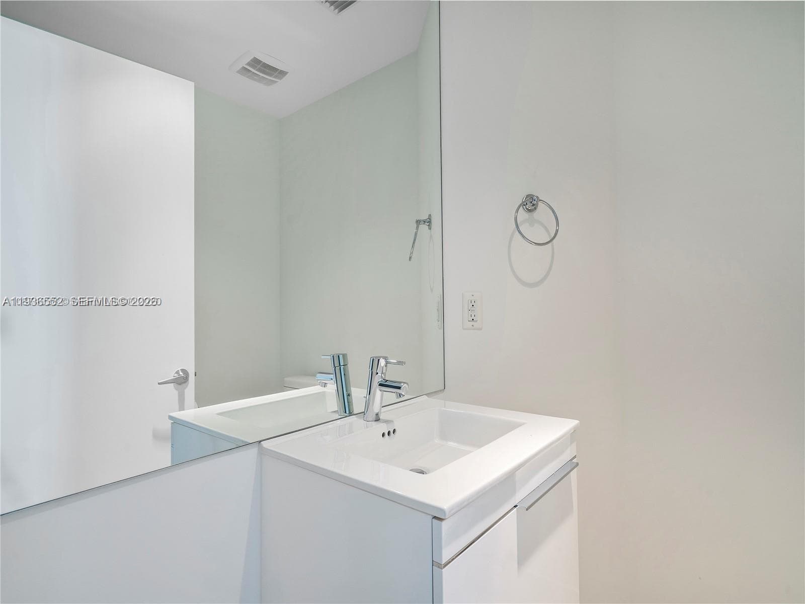 Marina Palms North · #1105 in North Miami Beach - Photo 8