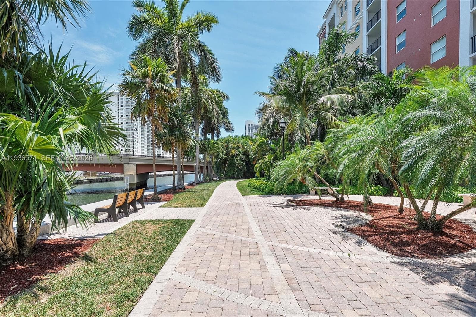 Porto Bellagio · #2619 in Sunny Isles Beach - Photo 22