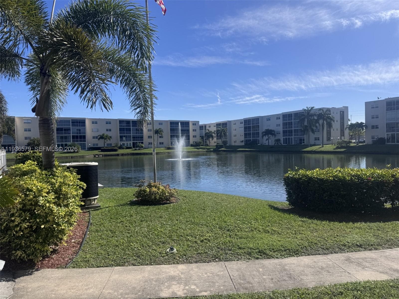 Meadowbrook Lakes Condo · #102 in Dania Beach - Photo 35