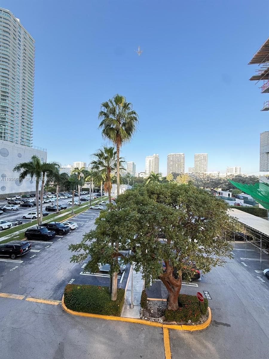 BAY PARK TOWERS CONDO · #418 in Miami - Photo 15