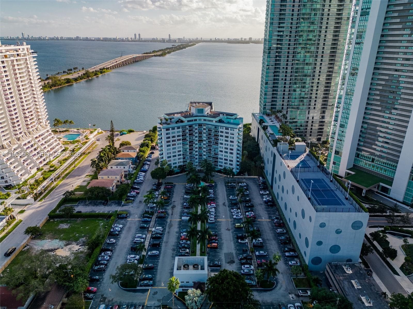 BAY PARK TOWERS CONDO · #418 in Miami - Photo 4