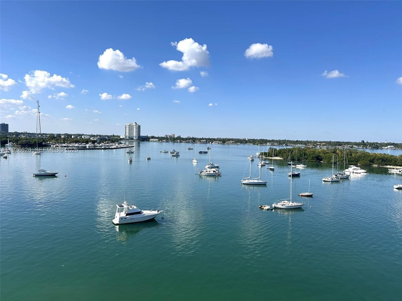THE ISLANDER CLUB CONDO · #707 in North Bay Village - Photo 20