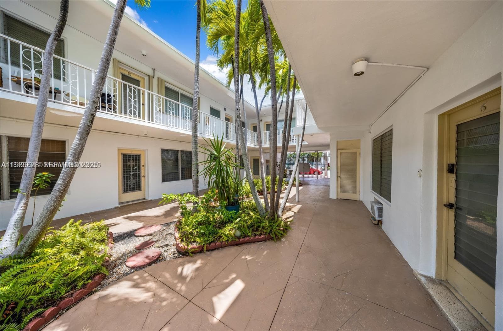 SUNDIAL CONDO · #3 in Miami Beach - Photo 12