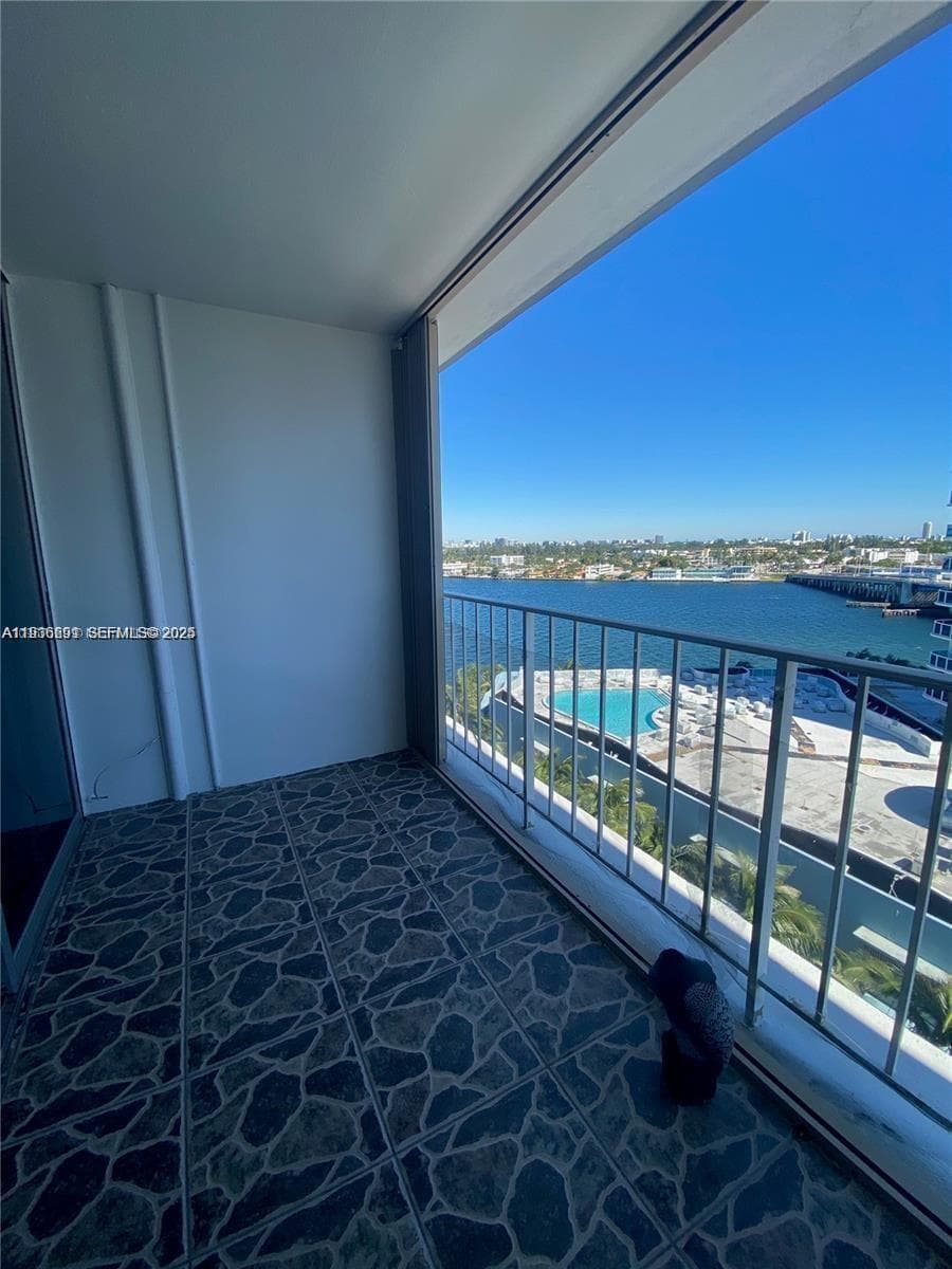 KENNEDY HOUSE CONDO · #10M in North Bay Village - Photo 3