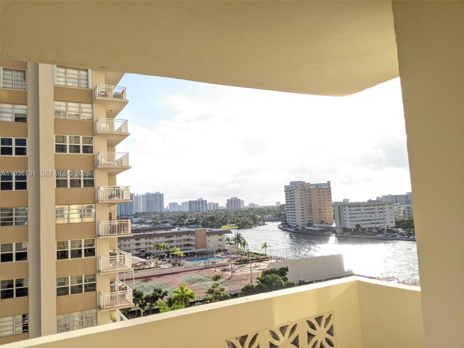 PLAZA TOWERS NORTH CONDO · #902 in Hallandale Beach - Photo 20