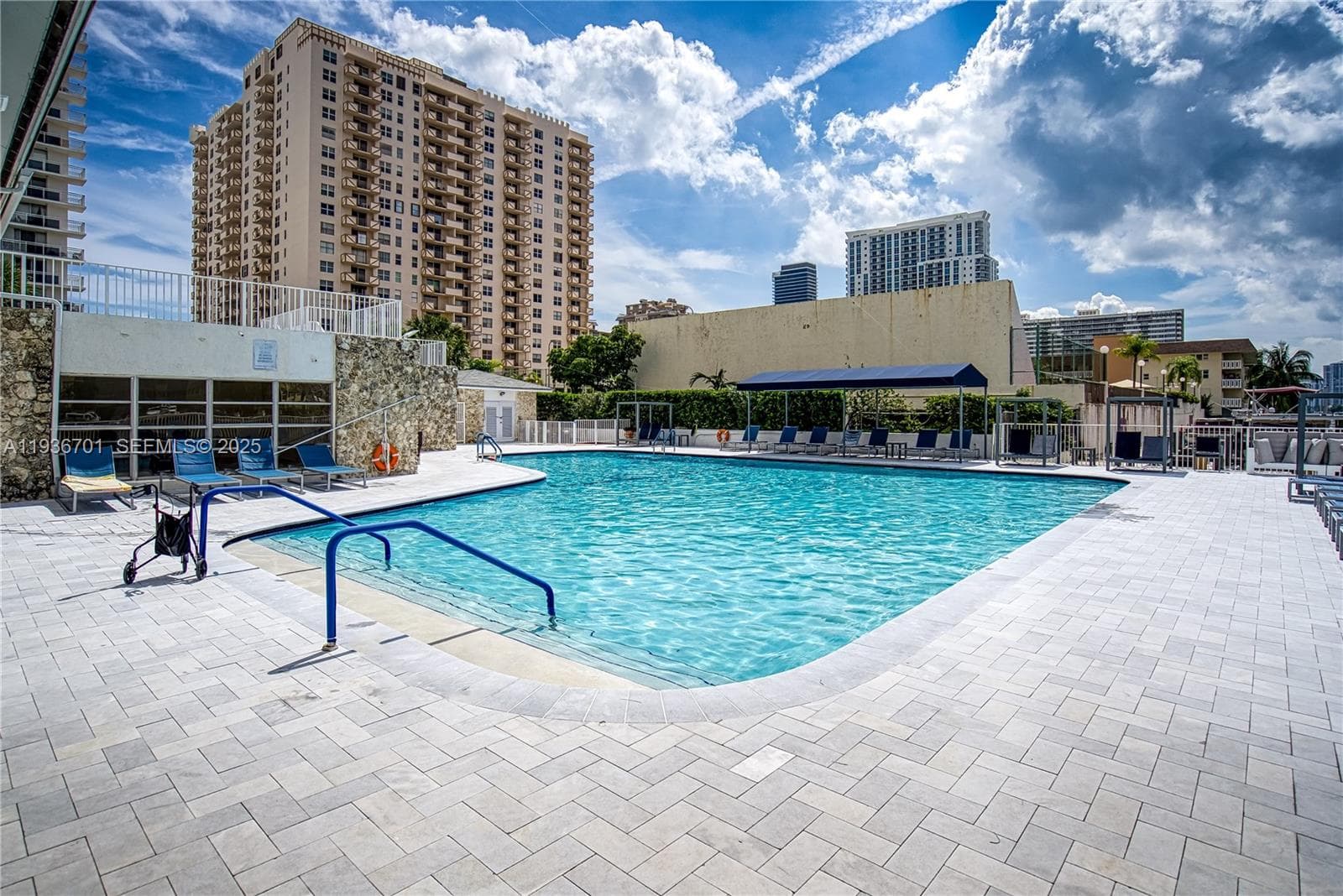 PLAZA TOWERS NORTH CONDO · #902 in Hallandale Beach - Photo 33