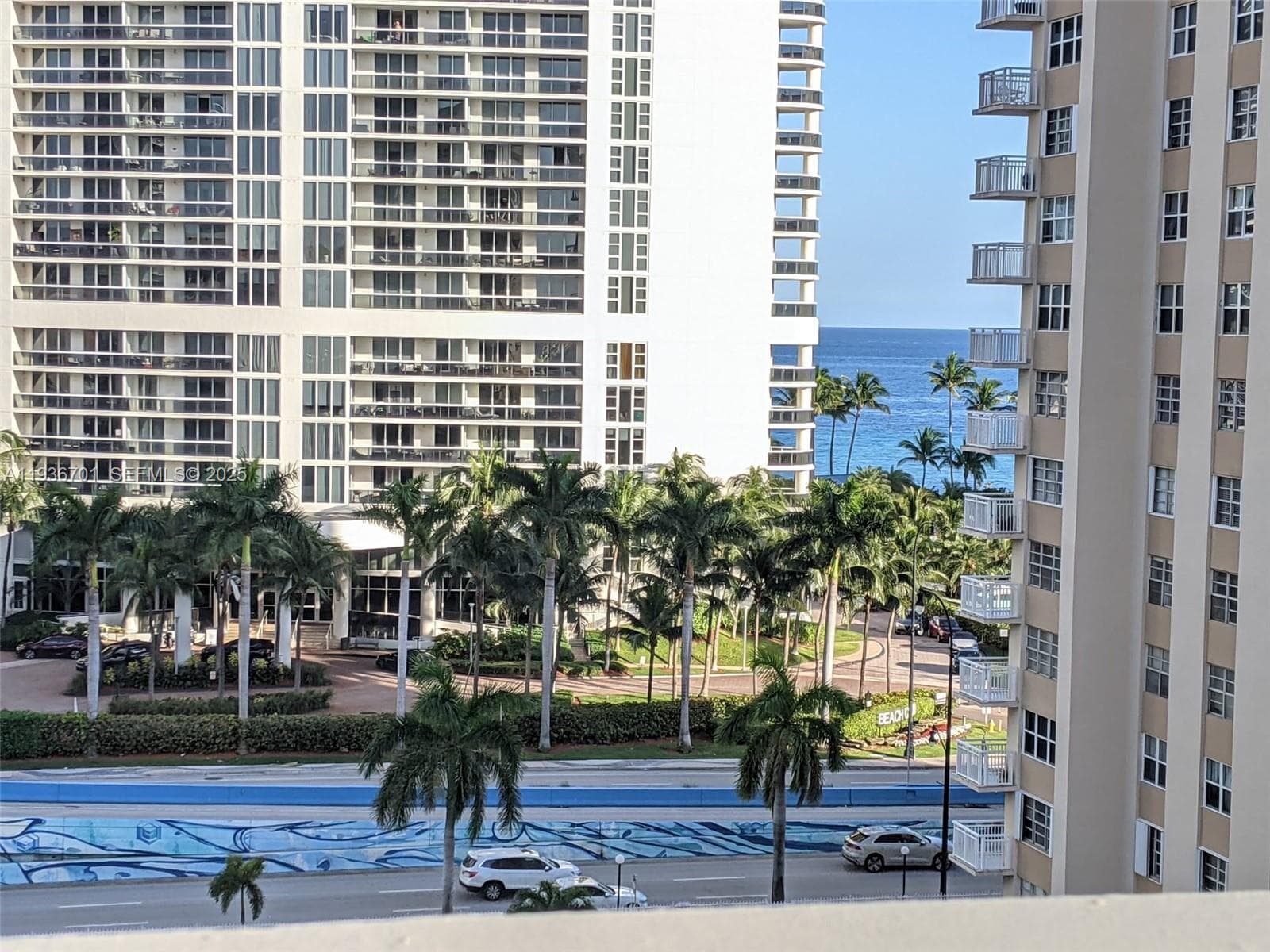 PLAZA TOWERS NORTH CONDO · #902 in Hallandale Beach - Photo 35