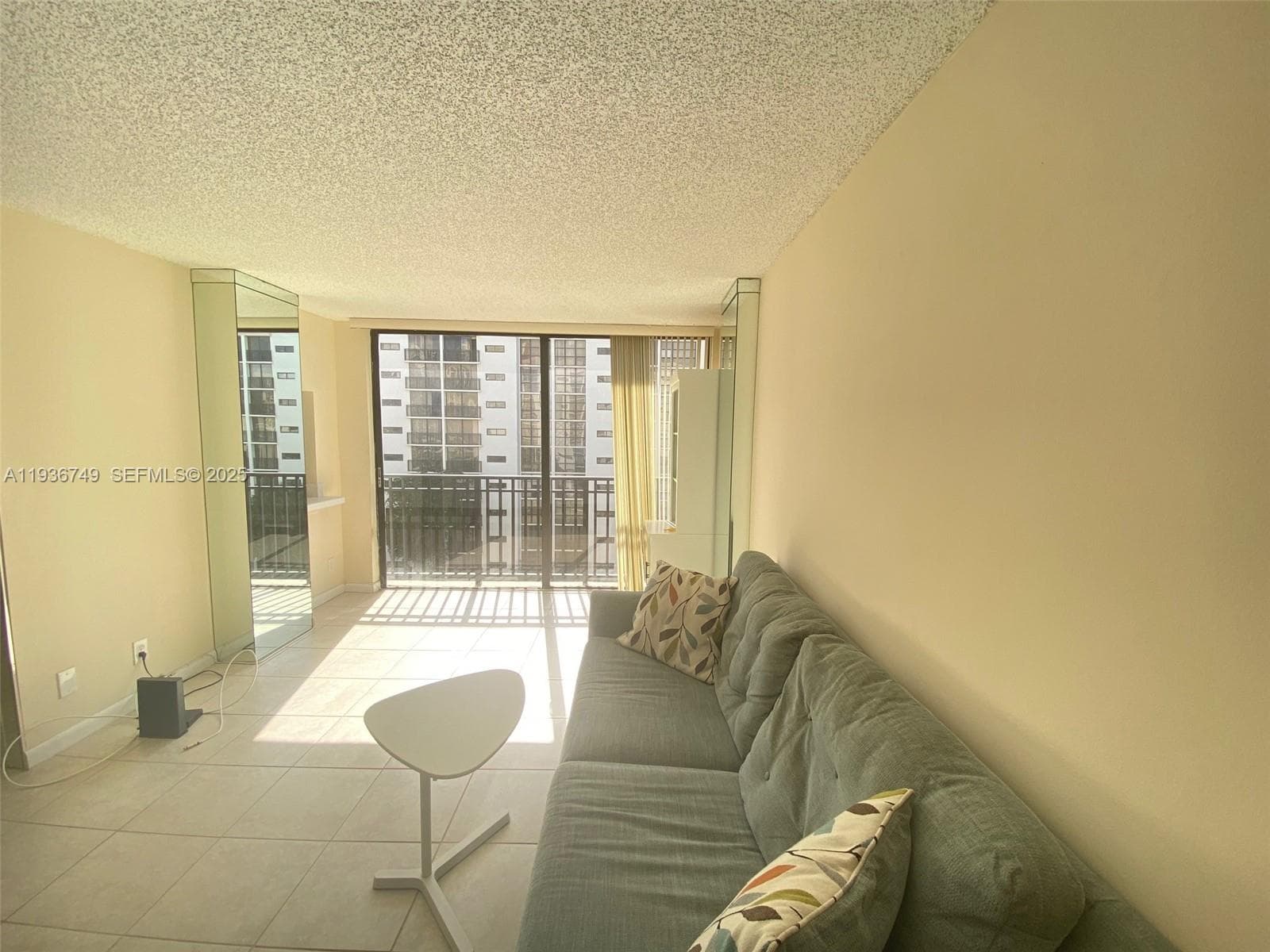 PLAZA OF AMERICAS CONDO P · #620 in Sunny Isles Beach - Photo 16