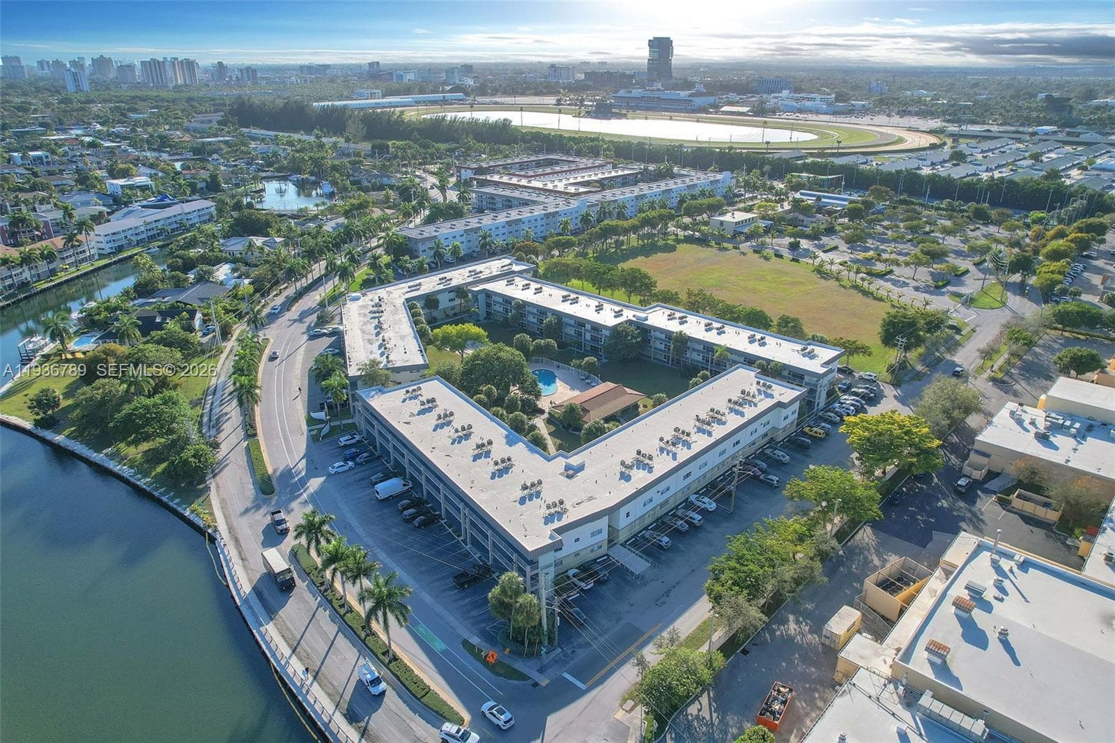 Paradise by the Sea · #305 in Hallandale Beach - Photo 27