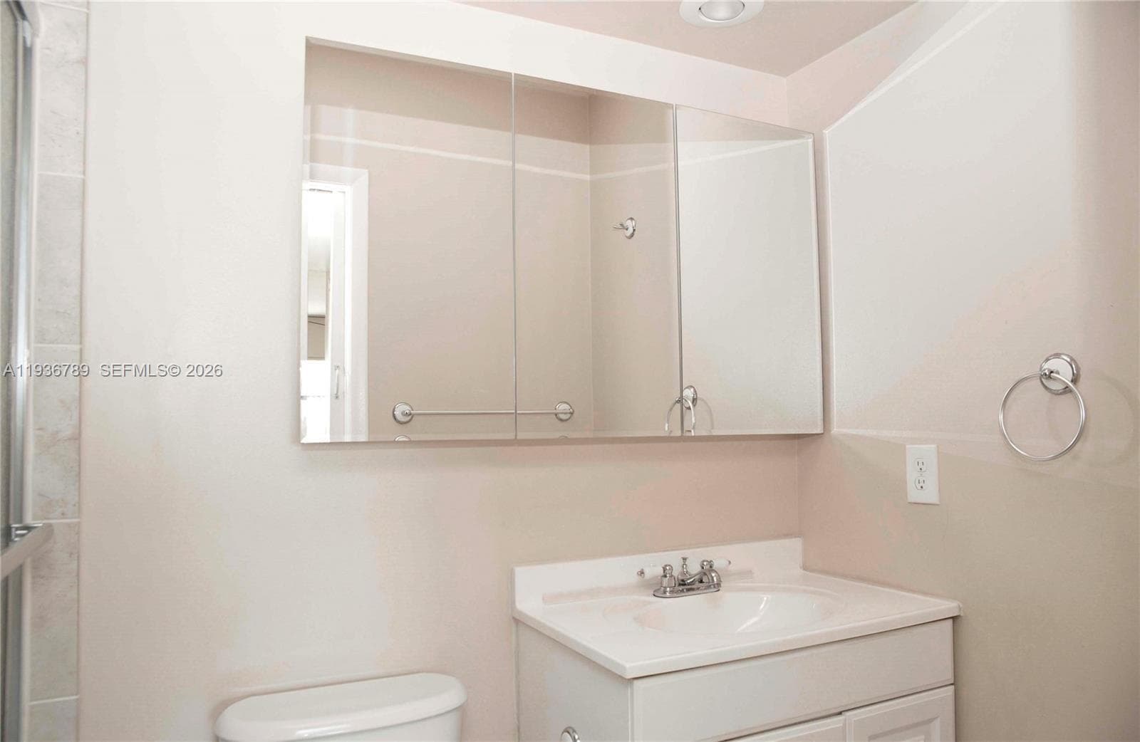 Paradise by the Sea · #305 in Hallandale Beach - Photo 16