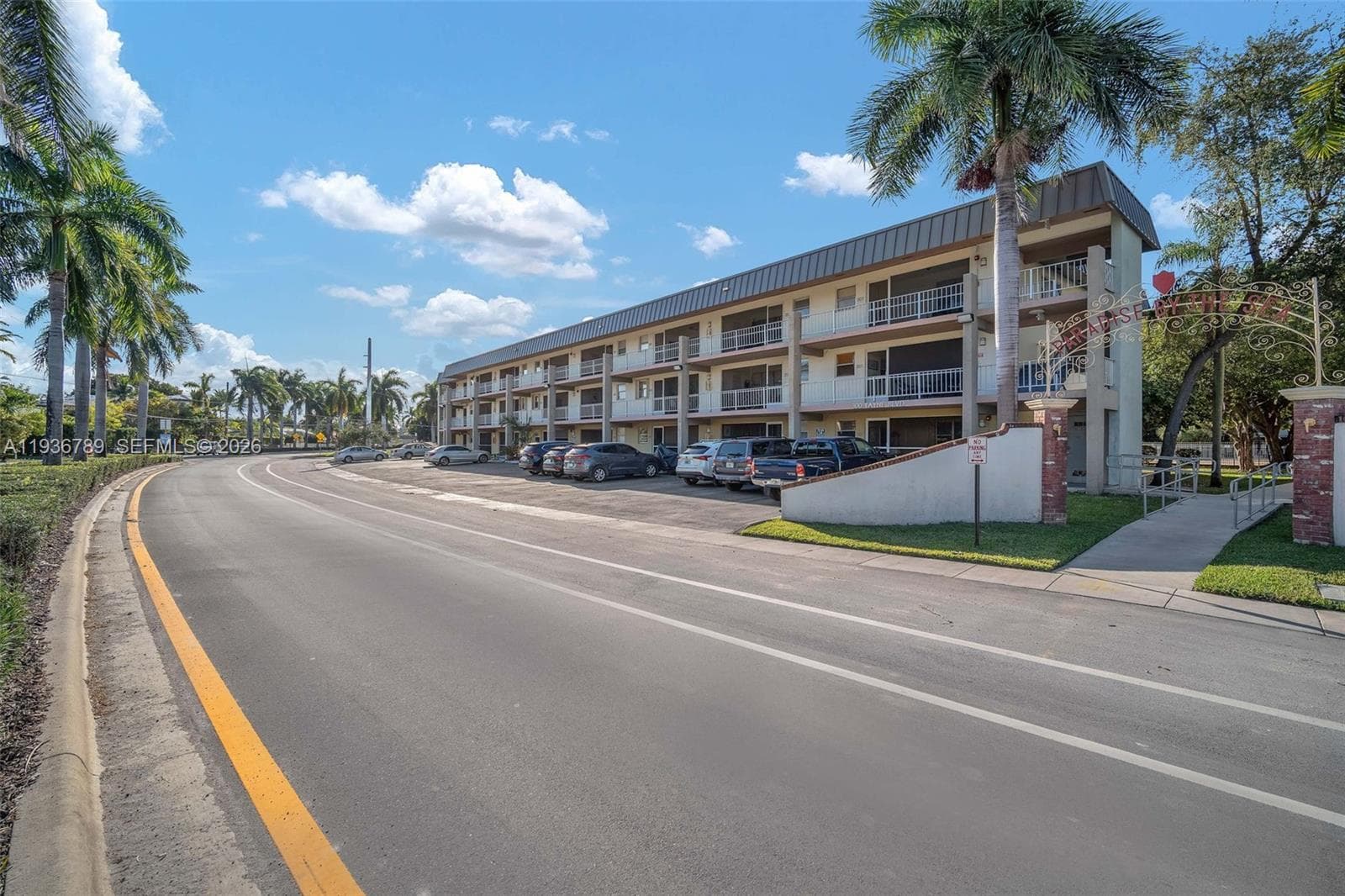 Paradise by the Sea · #305 in Hallandale Beach - Photo 36