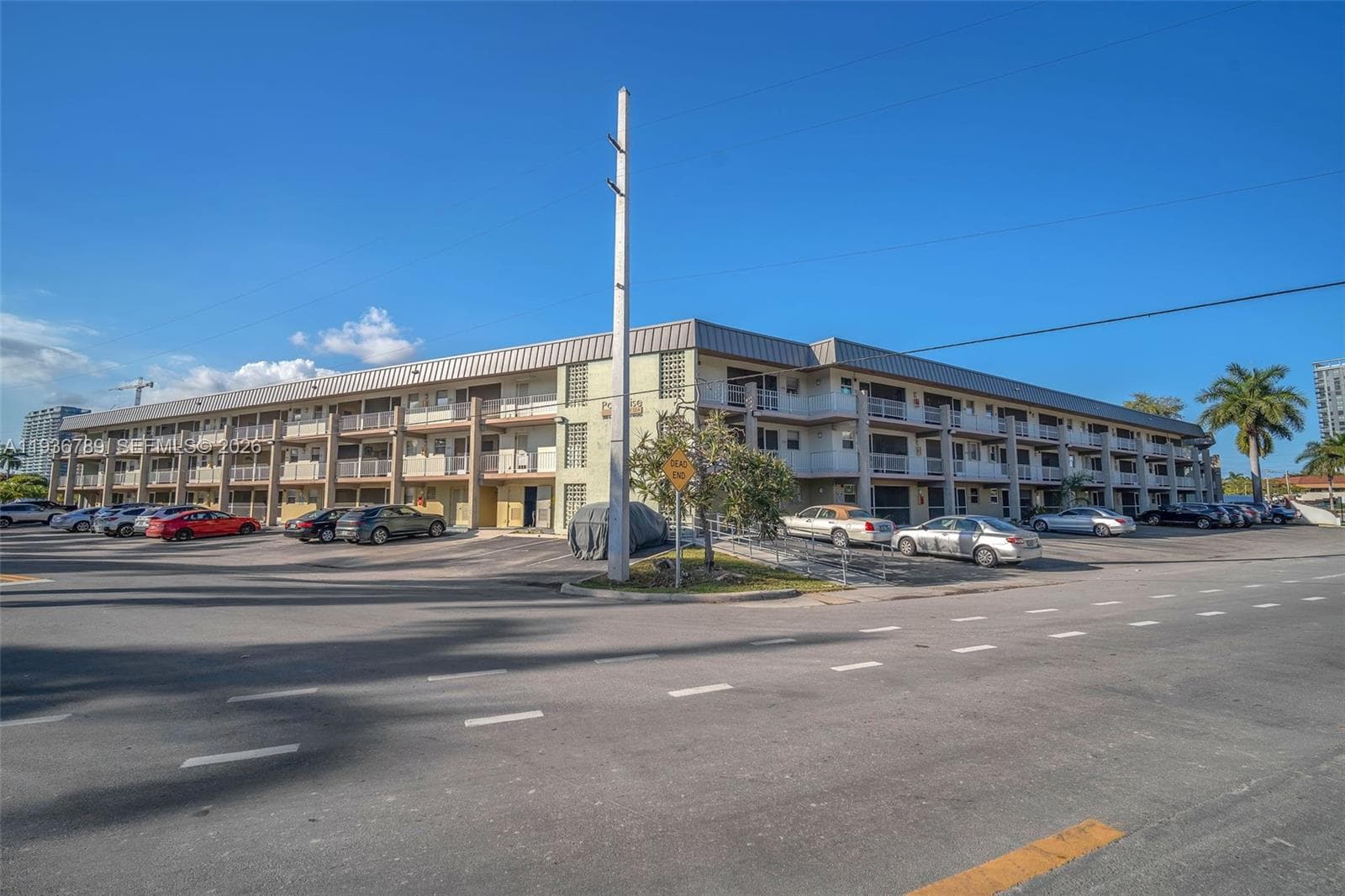 Paradise by the Sea · #305 in Hallandale Beach - Photo 37