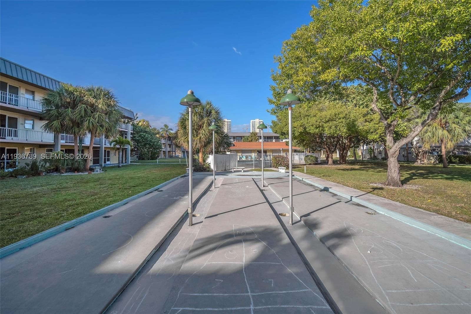 Paradise by the Sea · #305 in Hallandale Beach - Photo 44