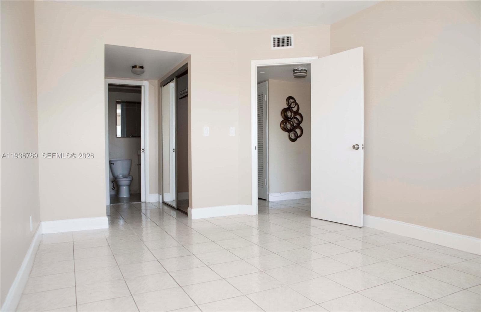 Paradise by the Sea · #305 in Hallandale Beach - Photo 8