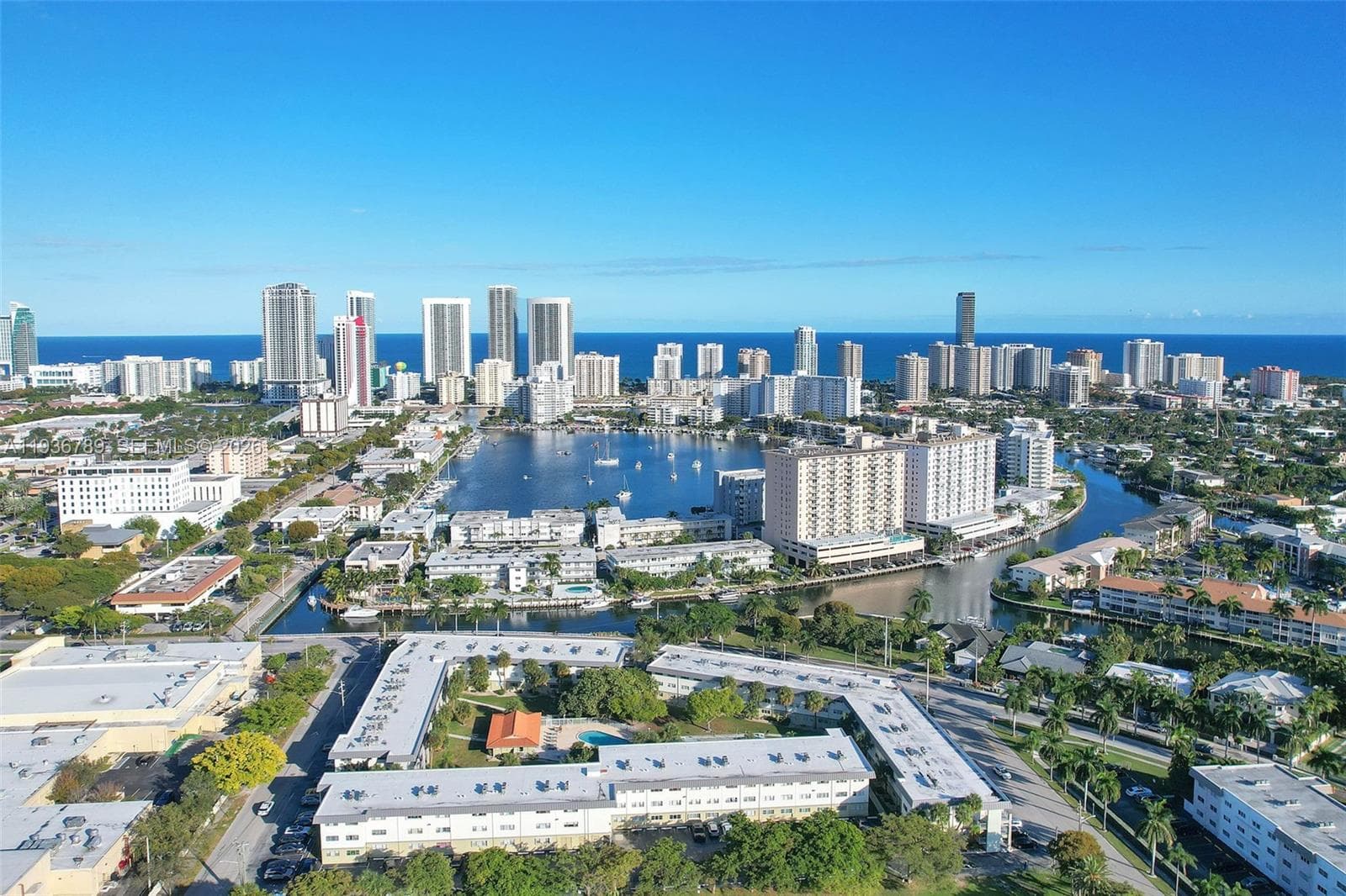 Paradise by the Sea · #305 in Hallandale Beach - Photo 21