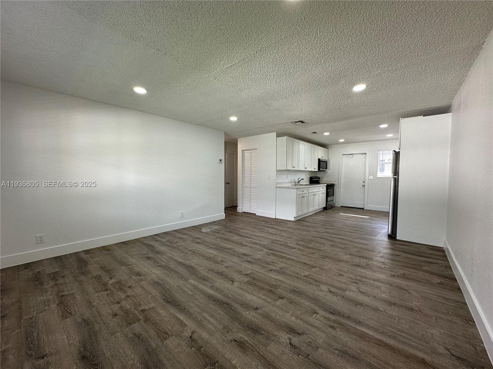 TOWN OF HALLANDALE B-13 · #B in Hallandale Beach - Photo 9
