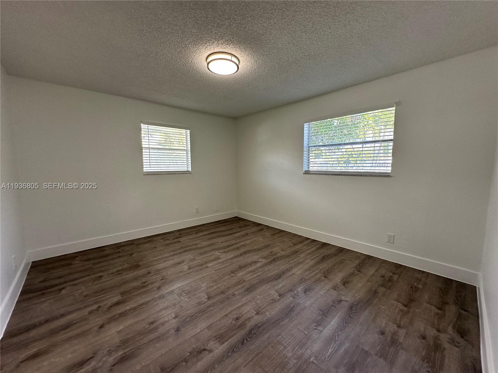 TOWN OF HALLANDALE B-13 · #B in Hallandale Beach - Photo 24